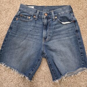 Gap 8" Loose Bermuda Mid Rise Denim Jean Short Size 24
